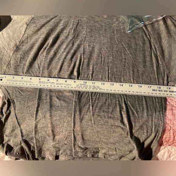 * * 🍋Lululemon Open Back Long Sleeve Top - Picture 6 of 7